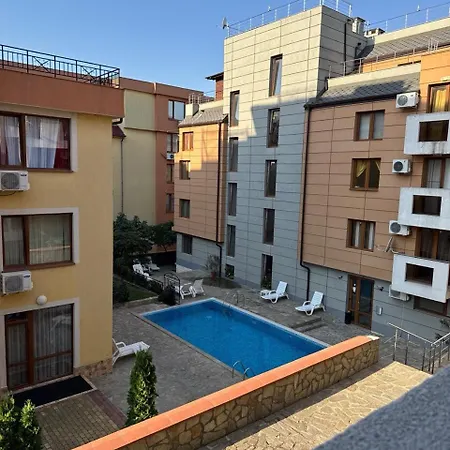 Sea Breeze Апартамент Свети Влас